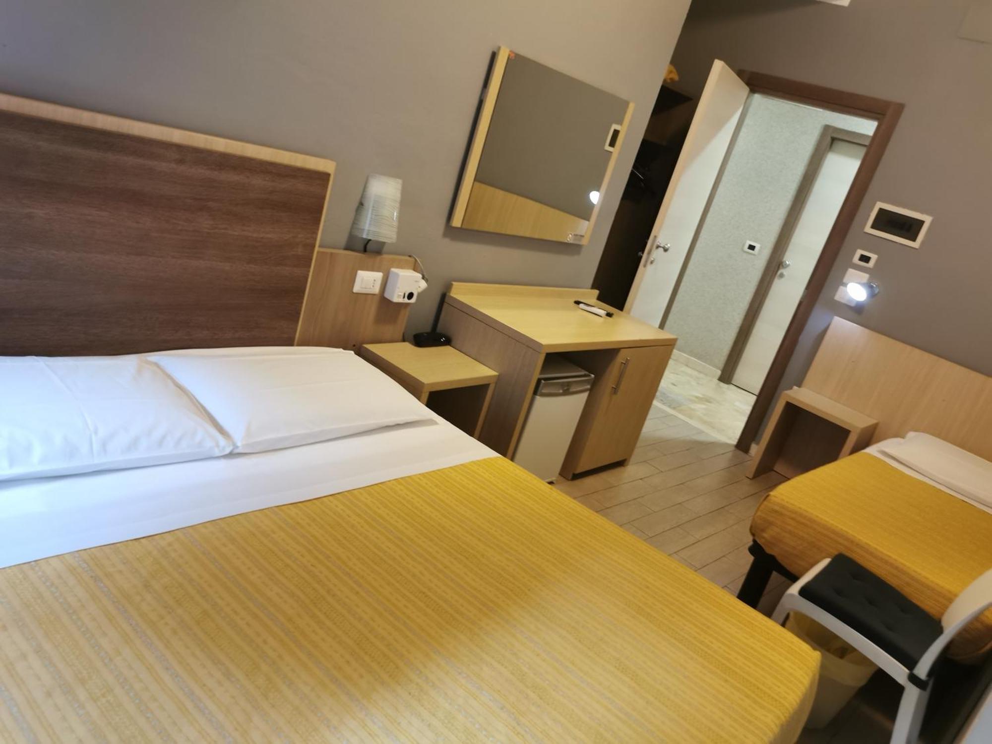 מילאנו Hotel Bissi חדר תמונה